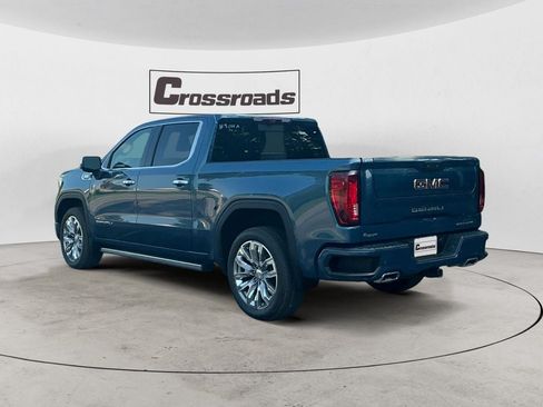 Used 2025 GMC Sierra 1500 Denali w/ Denali Reserve Package AWD/4WD image 3