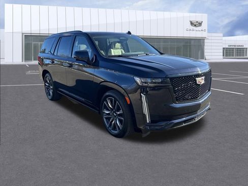 Certified 2023 Cadillac Escalade Sport Platinum image 9