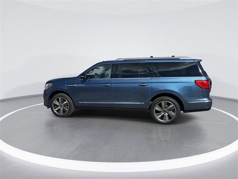 Used 2019 Lincoln Navigator L Reserve w/ Cargo Package image 4