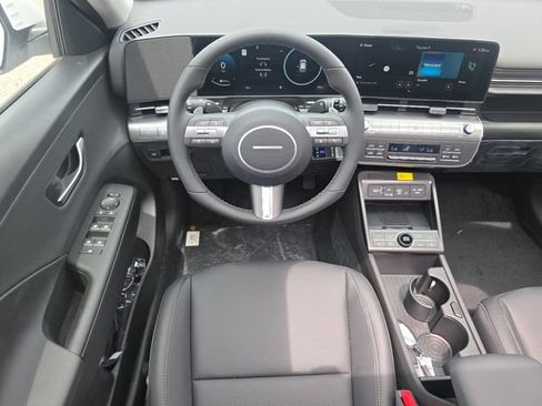 New 2026 Hyundai Kona Limited FWD image 3