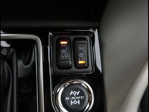 Used 2024 Mitsubishi Eclipse Cross SEL image 32