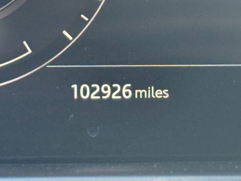 Used 2018 Land Rover Range Rover Velar R-Dynamic SE image 27