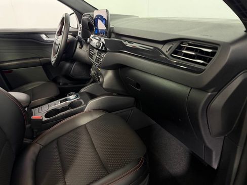 Used 2025 Ford Escape ST-Line image 28