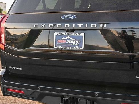 Certified 2025 Ford Expedition Max Active AWD/4WD image 11
