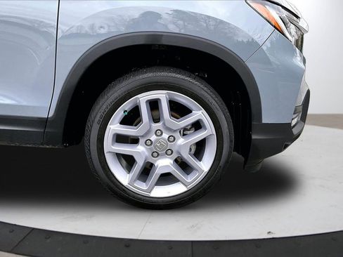 Used 2025 Honda Passport EX-L image 33