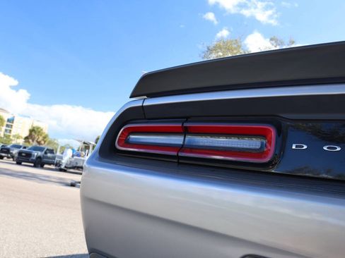 Used 2015 Dodge Challenger SRT Hellcat RWD image 59