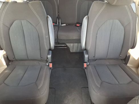 Used 2023 Chrysler Voyager LX FWD image 23