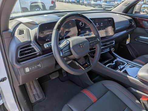 New 2026 Chevrolet Traverse RS image 14