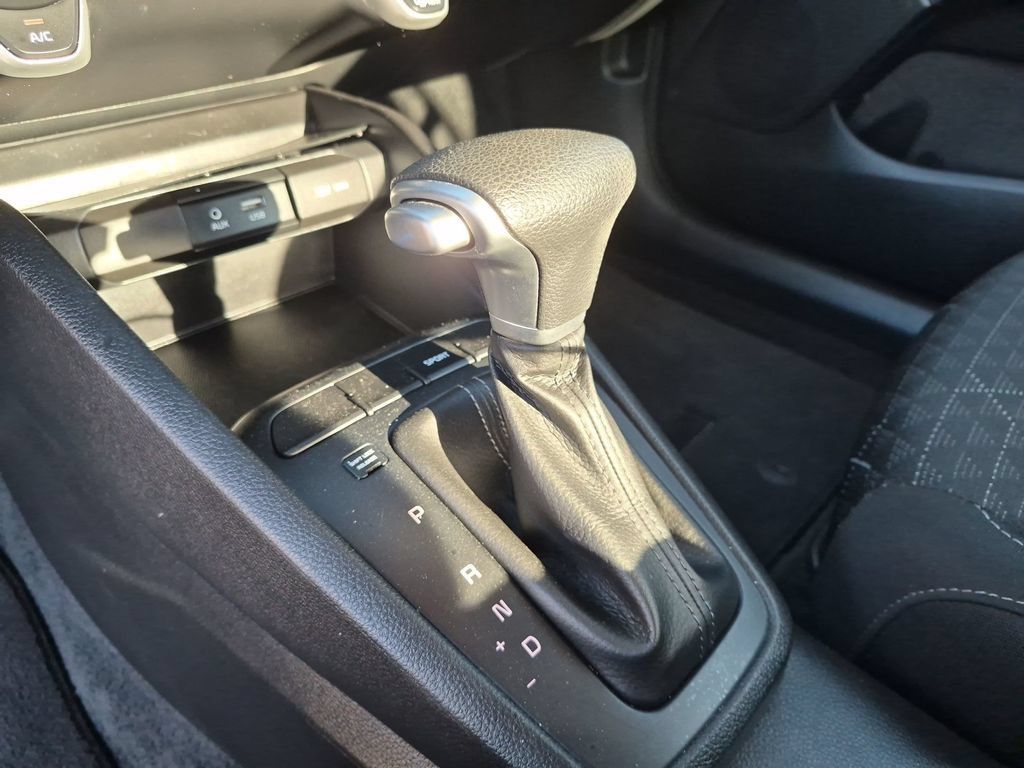 Used 2020 Kia Rio S FWD image 23