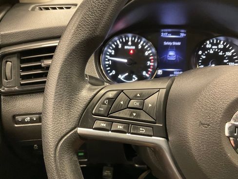 Used 2018 Nissan Rogue Sport S AWD/4WD image 18