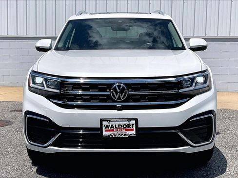 Used 2023 Volkswagen Atlas SEL Premium AWD/4WD image 3