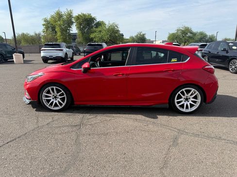 Used 2017 Chevrolet Cruze LT w/ Convenience Package FWD image 8