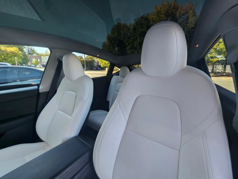 Used 2023 Tesla Model Y Long Range AWD/4WD image 39