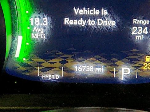 Used 2025 Jeep Wrangler Unlimited Sahara w/ Safety Group image 15