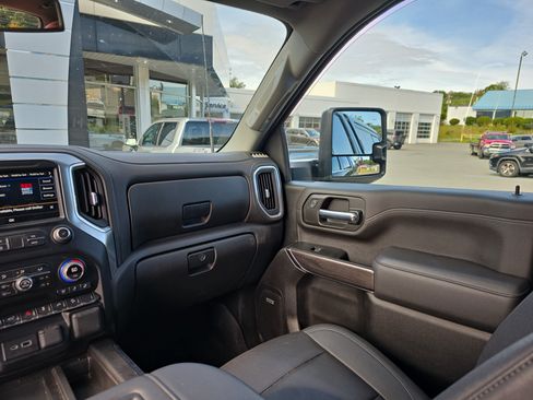 Used 2022 Chevrolet Silverado 2500 LTZ w/ LTZ Convenience Package AWD/4WD image 20