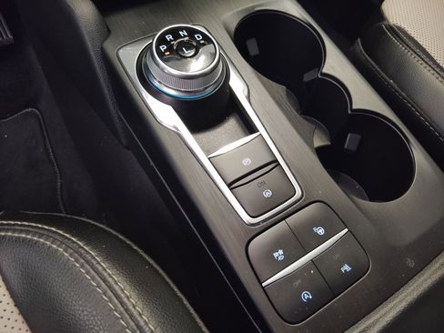 Certified 2022 Ford Escape Titanium w/ Titanium Elite Package image 21