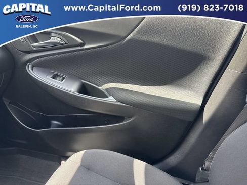 Used 2023 Chevrolet Malibu LS FWD image 28