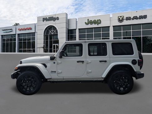 Certified 2025 Jeep Wrangler Unlimited Sahara w/ Safety Group AWD/4WD image 6