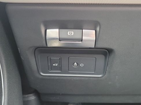 Used 2023 Land Rover Discovery Sport S R-Dynamic image 24