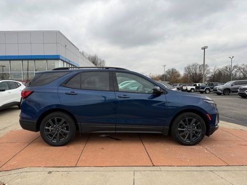 Used 2023 Chevrolet Equinox RS image 7