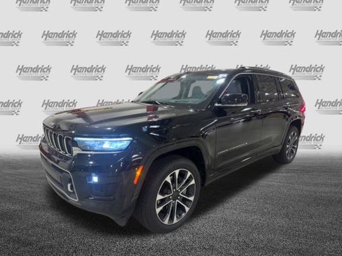Used 2021 Jeep Grand Cherokee L Overland w/ Advanced Protech Group III AWD/4WD image 44