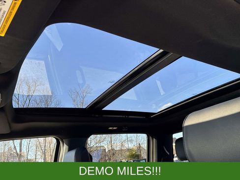 Used 2025 Ford F150 Lariat AWD/4WD image 25