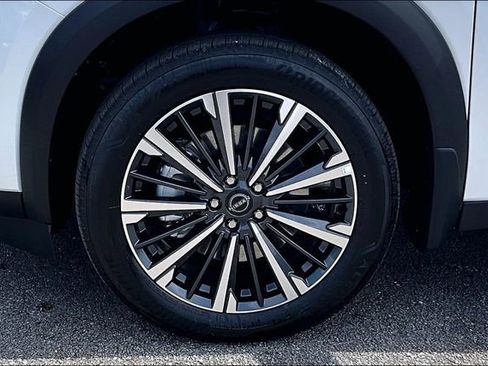 New 2026 Nissan Pathfinder Platinum w/ Cargo Package image 10