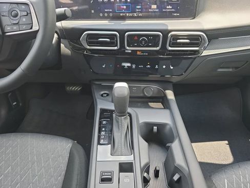 New 2026 Nissan Sentra SV FWD image 3