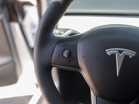 Used 2023 Tesla Model 3 Performance AWD/4WD image 13