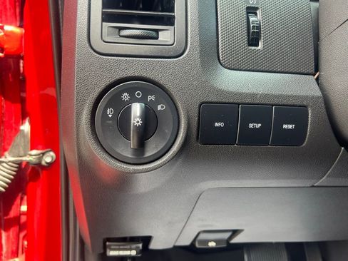 Used 2010 Ford Escape XLT image 20