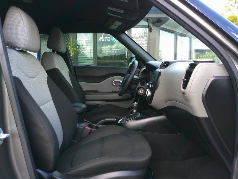 Used 2019 Kia Soul FWD image 18
