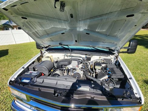 Used 2000 Chevrolet Silverado 3500 2WD Crew Cab image 47