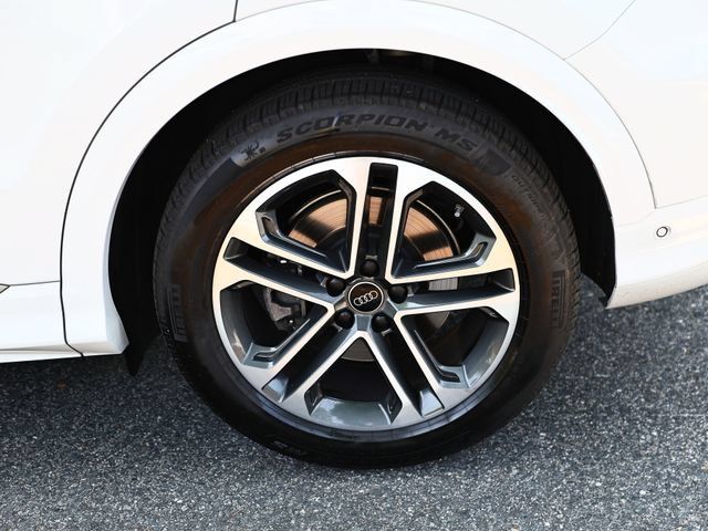 Used 2025 Audi Q5 Prestige AWD/4WD image 5