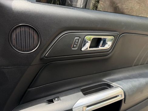 Used 2015 Ford Mustang GT Premium image 30