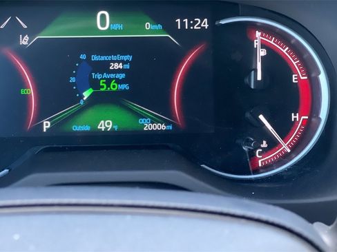 Used 2025 Toyota RAV4 LE image 28