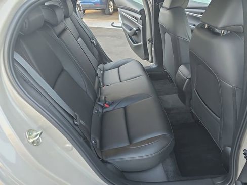 Used 2025 MAZDA MAZDA3 s image 18