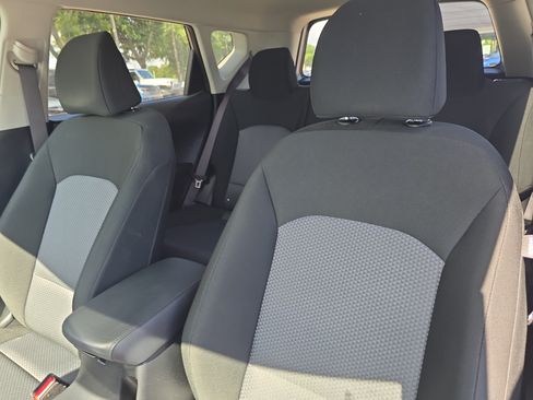 Certified 2023 Kia Soul LX w/ LX Technology Package FWD image 21