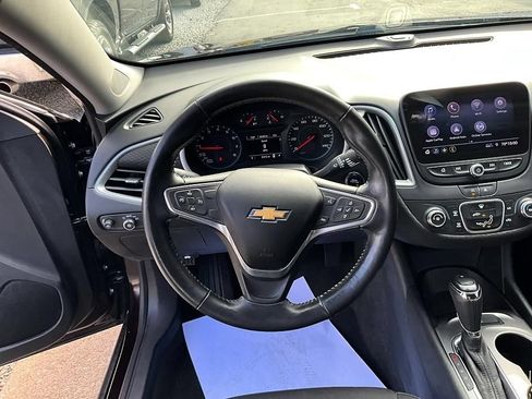 Used 2020 Chevrolet Malibu RS FWD image 31