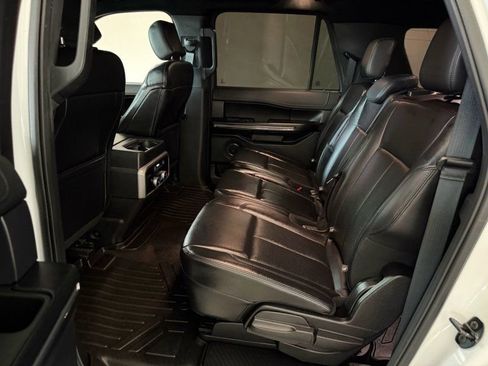 Used 2019 Ford Expedition Max XLT w/ Equipment Group 201A AWD/4WD image 16