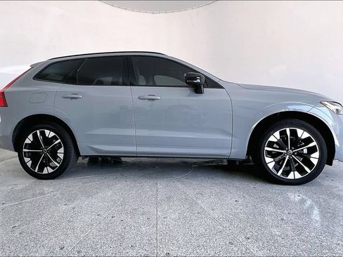 New 2026 Volvo XC60 B5 Plus w/ Protection Package Premier AWD/4WD image 7