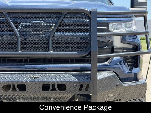 Used 2022 Chevrolet Silverado 1500 RST AWD/4WD image 4