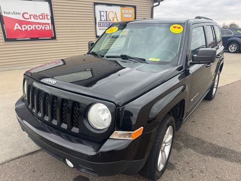 Used 2012 Jeep Patriot Latitude image 1
