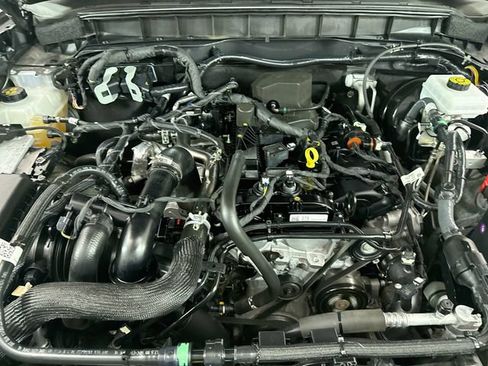 Used 2024 Ford Bronco Outer Banks AWD/4WD image 30