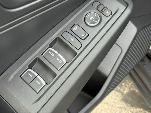 Used 2025 Honda Accord LX image 17