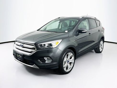 Used 2019 Ford Escape Titanium image 3