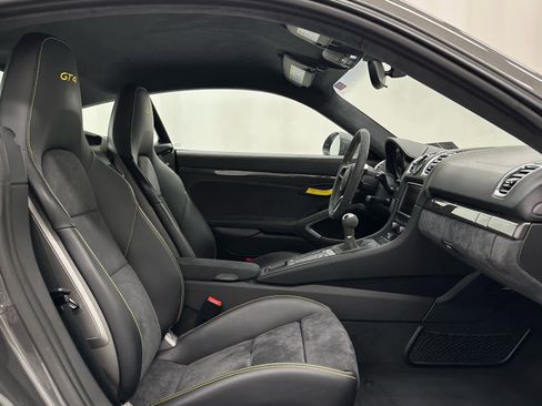 Used 2016 Porsche Cayman GT4 RWD image 14