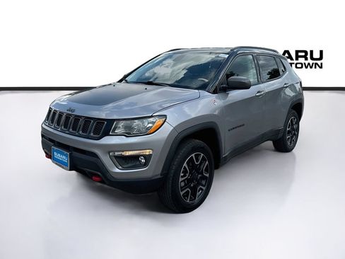 Used 2019 Jeep Compass Trailhawk AWD/4WD image 3