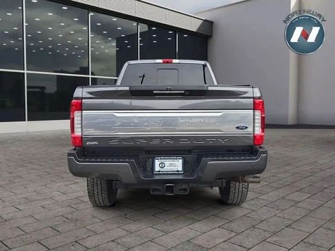 Used 2019 Ford F250 Platinum w/ Platinum Ultimate Package image 4