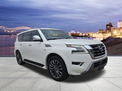 Used 2021 Nissan Armada Platinum w/ Captain's Chairs Package RWD image 4