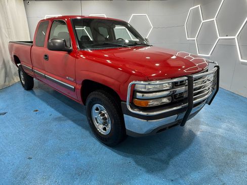 Used 1999 Chevrolet Silverado 2500 2WD Extended Cab w/ Exterior Appearance Pkg image 12